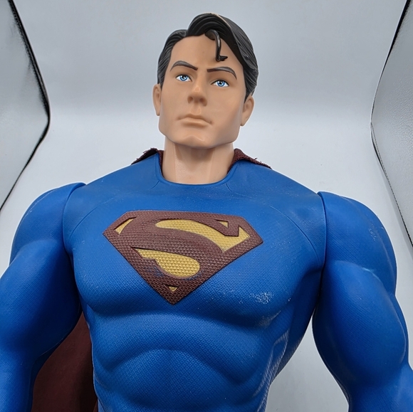 Superman Returns Superman w/ Cape 30" Action Figure - Picture 2 of 14